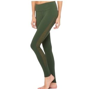 Alo Yoga luminous Hunter green mesh leggings size XS‎